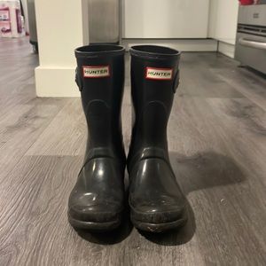 Medium height hunter boots